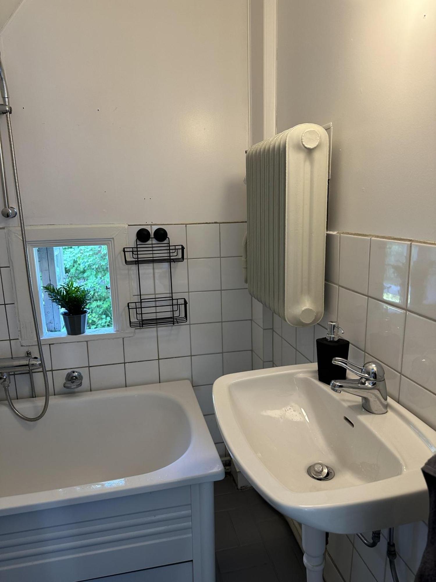 Feriehus - 5-beds - Sleeps 12 - Garden Stockholm