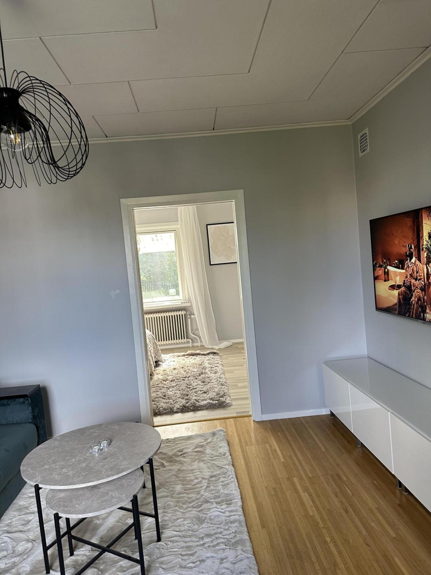 Feriehus - 5-beds - Sleeps 12 - Garden *