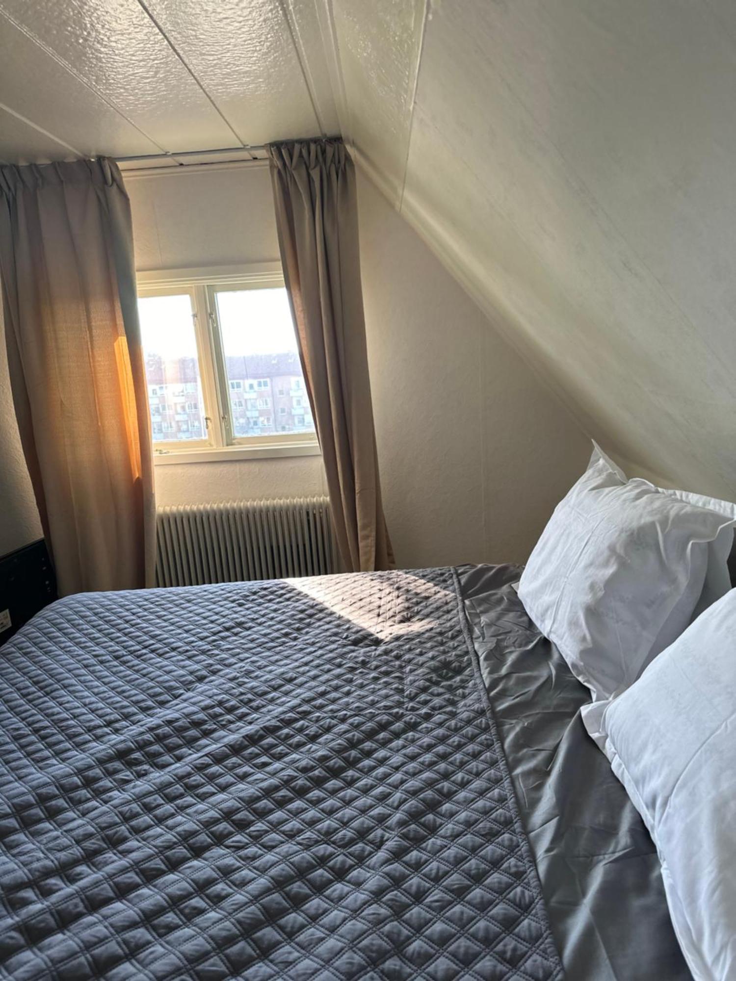 Feriehus - 5-beds - Sleeps 12 - Garden